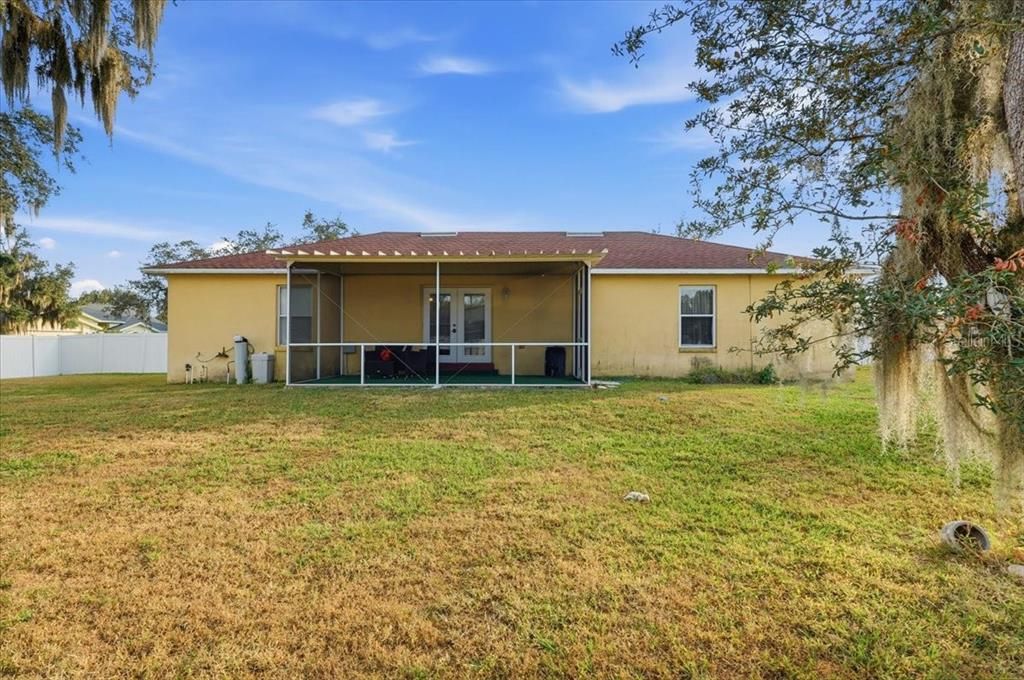 For Sale: $330,000 (3 beds, 2 baths, 1547 Square Feet)