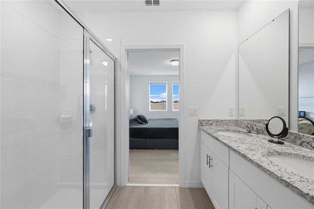 For Rent: $2,150 (4 beds, 2 baths, 1607 Square Feet)