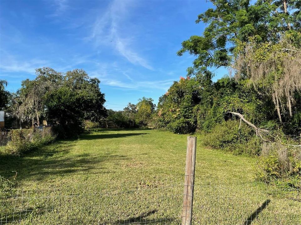 En Venta: $50,000 (0.23 acres)