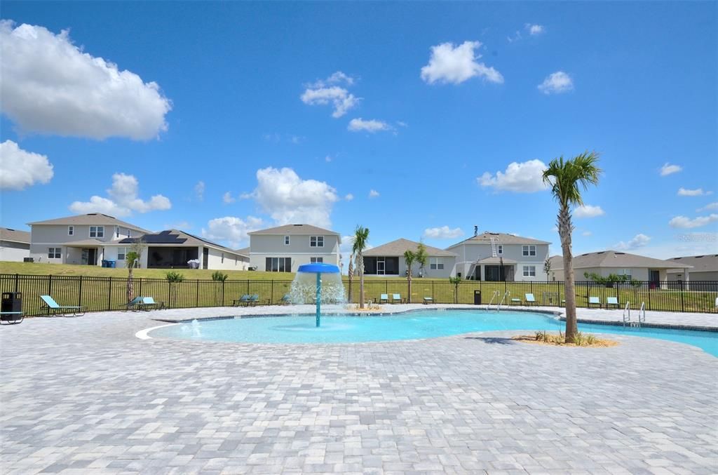 В аренду: $2,150 (4 спален, 2 ванн, 1865 Квадратных фут)