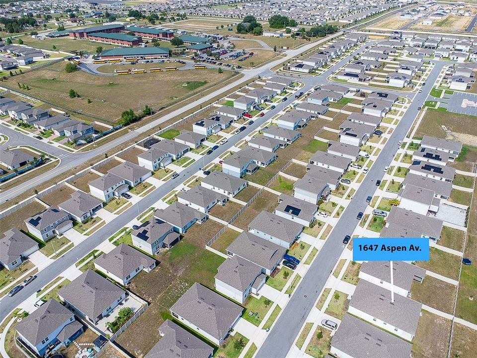 В аренду: $2,150 (4 спален, 2 ванн, 1865 Квадратных фут)