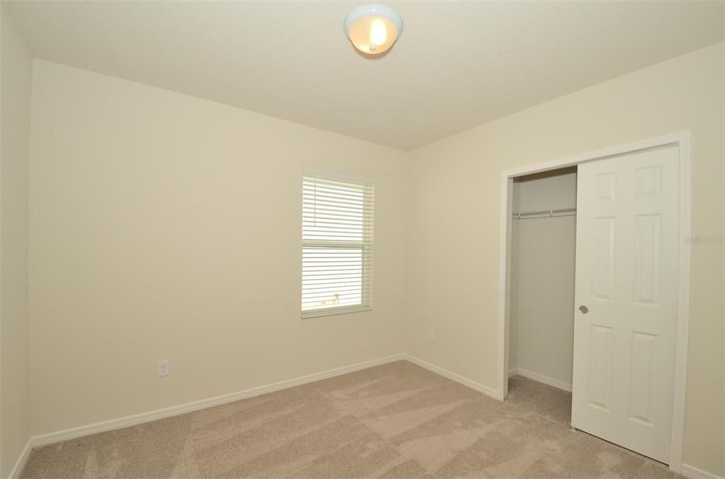 В аренду: $2,150 (4 спален, 2 ванн, 1865 Квадратных фут)