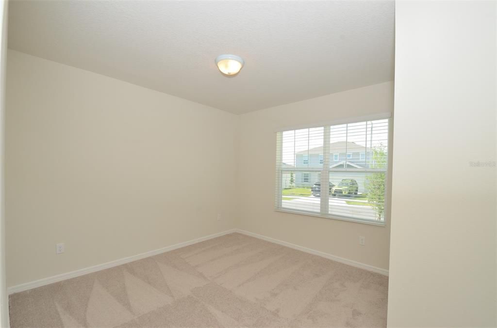 В аренду: $2,150 (4 спален, 2 ванн, 1865 Квадратных фут)