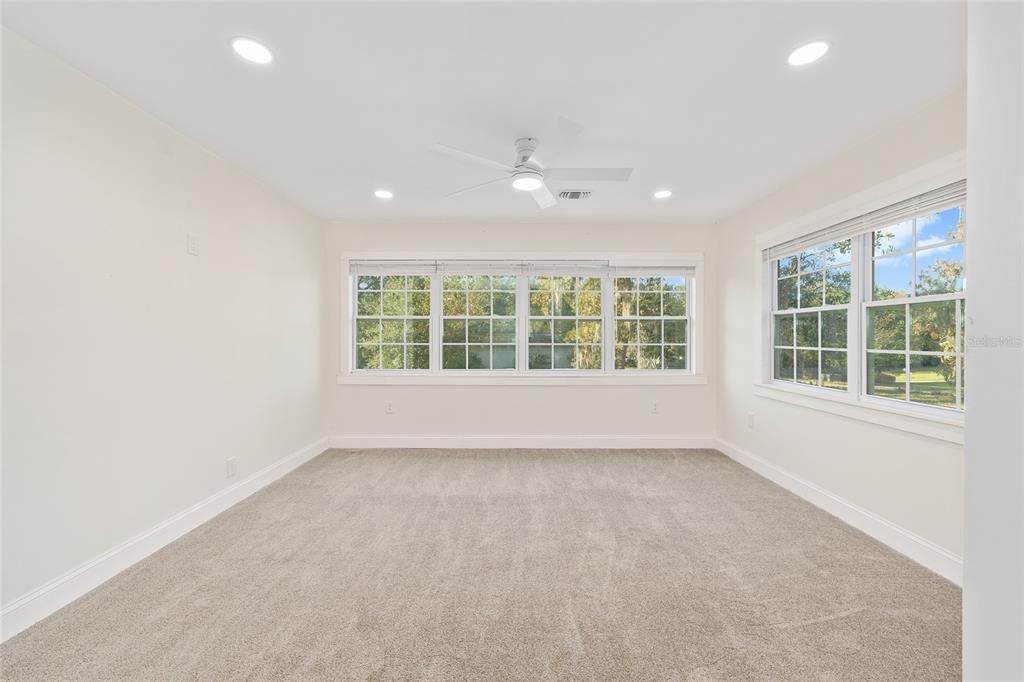 待售: $285,000 (2 贝兹, 2 浴室, 1284 平方英尺)