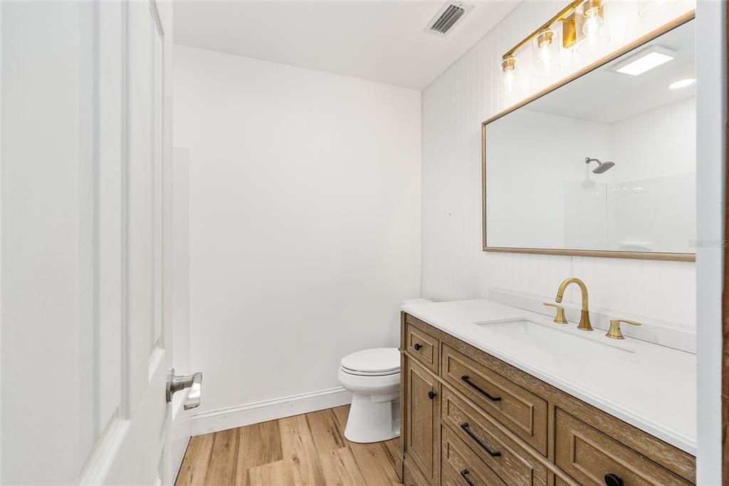 待售: $285,000 (2 贝兹, 2 浴室, 1284 平方英尺)