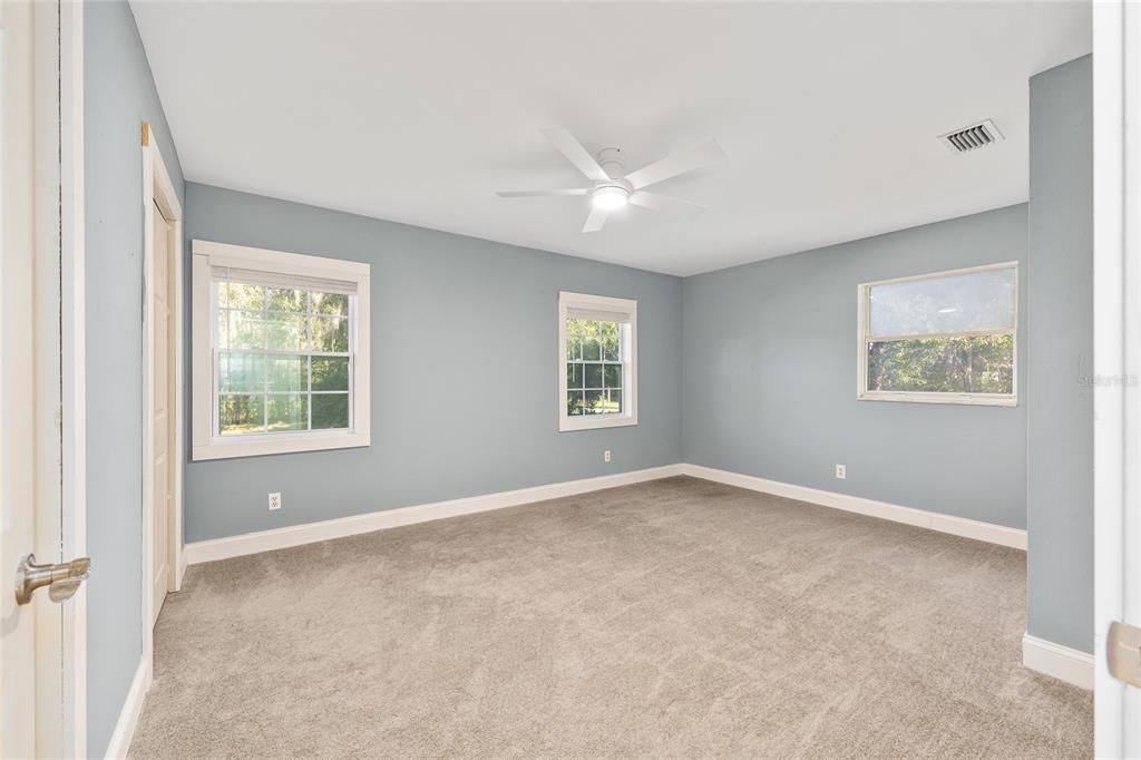 待售: $285,000 (2 贝兹, 2 浴室, 1284 平方英尺)