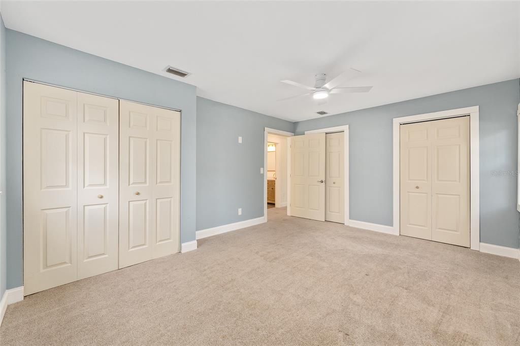 待售: $285,000 (2 贝兹, 2 浴室, 1284 平方英尺)