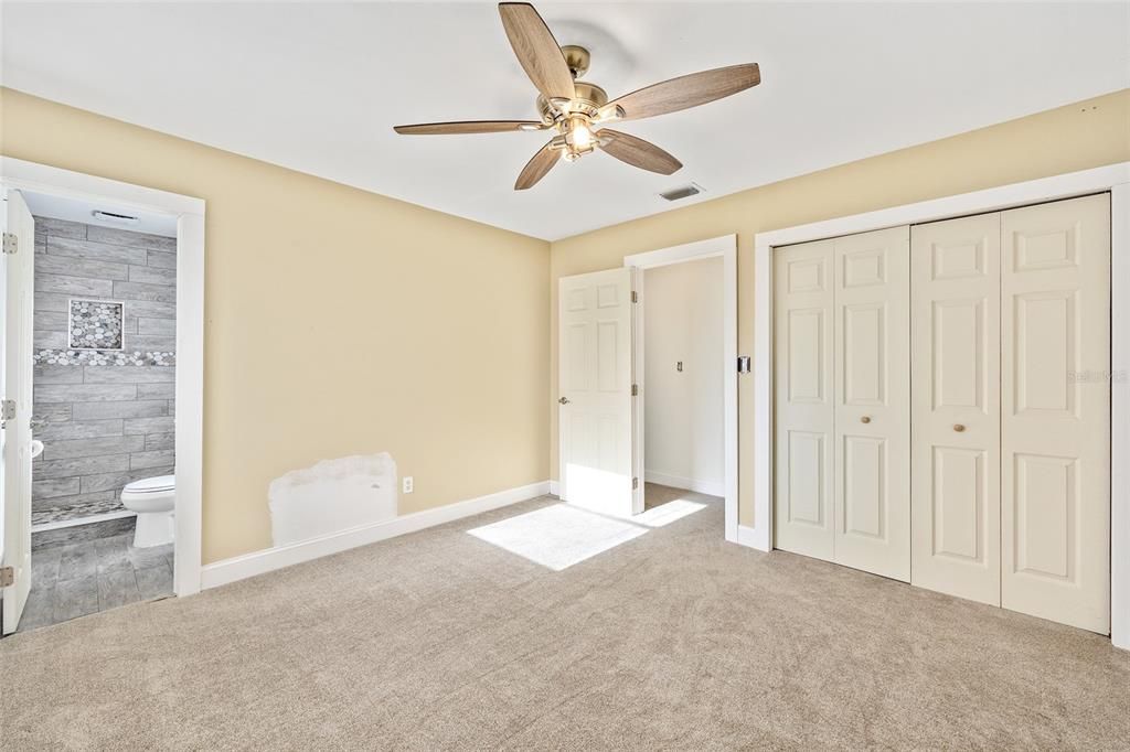 待售: $285,000 (2 贝兹, 2 浴室, 1284 平方英尺)