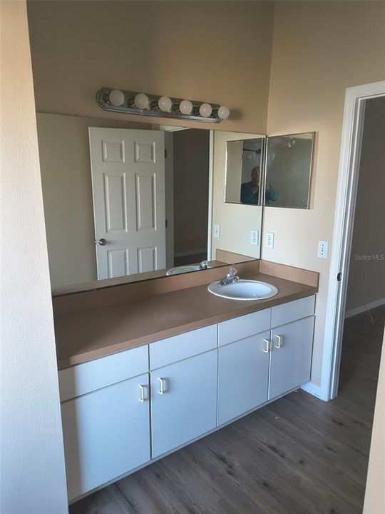 En Renta: $2,250 (4 camas, 2 baños, 1654 Pies cuadrados)