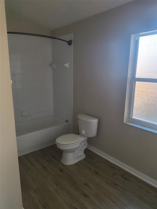 En Renta: $2,250 (4 camas, 2 baños, 1654 Pies cuadrados)