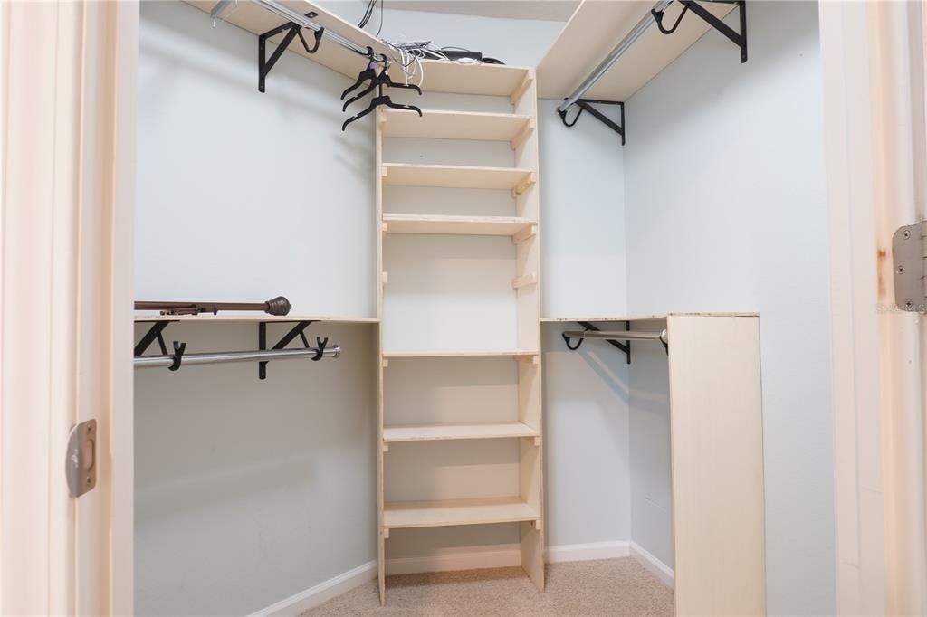 For Sale: $360,000 (3 beds, 2 baths, 1238 Square Feet)