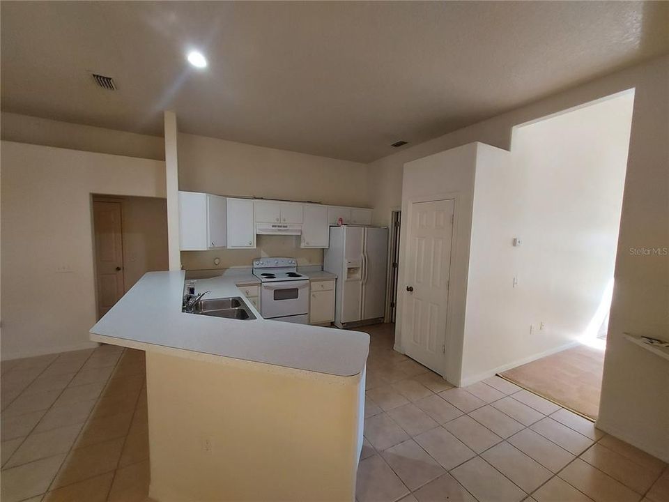 Active With Contract: $239,900 (4 beds, 2 baths, 2169 Square Feet)