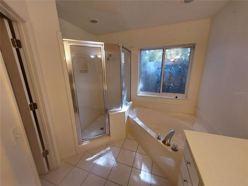 Active With Contract: $239,900 (4 beds, 2 baths, 2169 Square Feet)