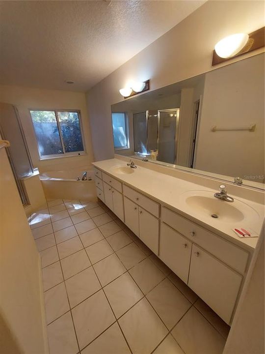 Active With Contract: $239,900 (4 beds, 2 baths, 2169 Square Feet)