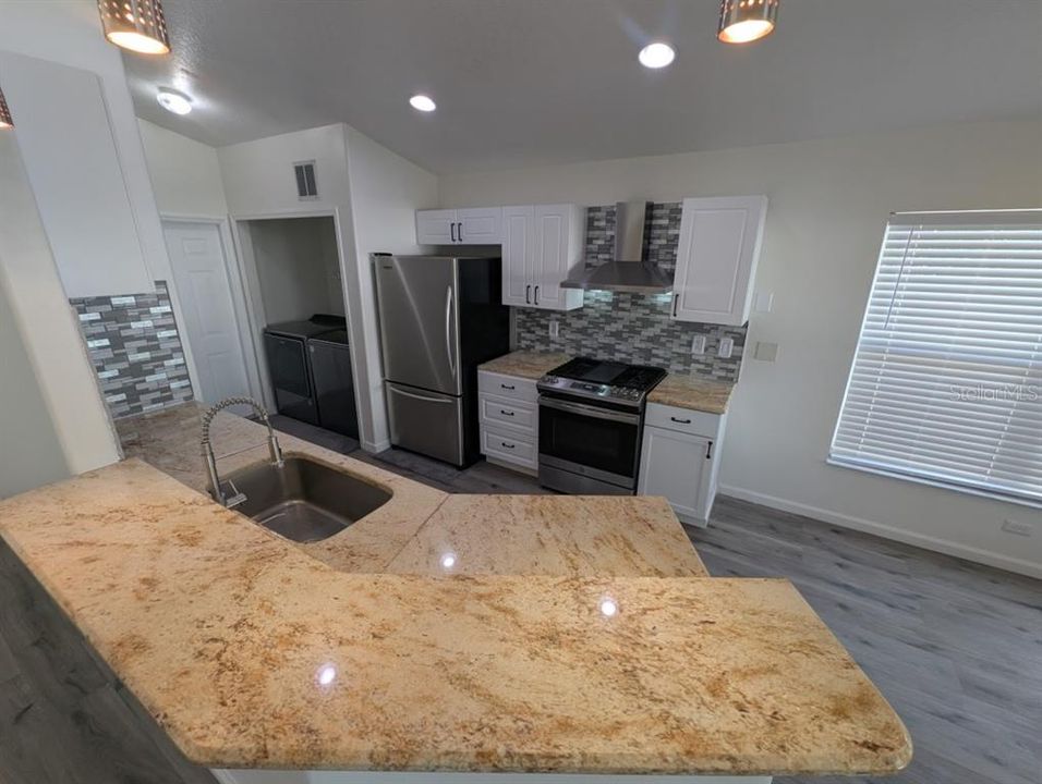 For Sale: $379,000 (3 beds, 2 baths, 1500 Square Feet)