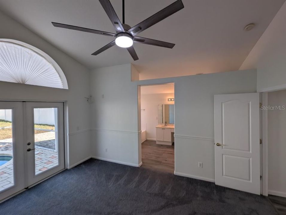 For Sale: $379,000 (3 beds, 2 baths, 1500 Square Feet)