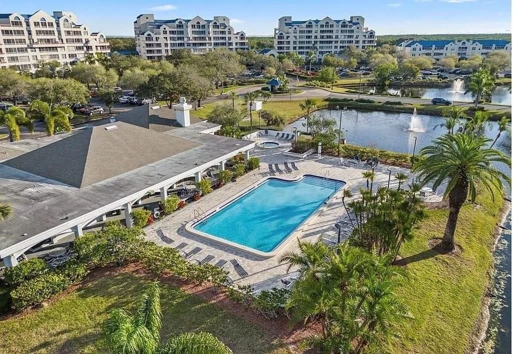 待售: $135,000 (1 贝兹, 1 浴室, 675 平方英尺)