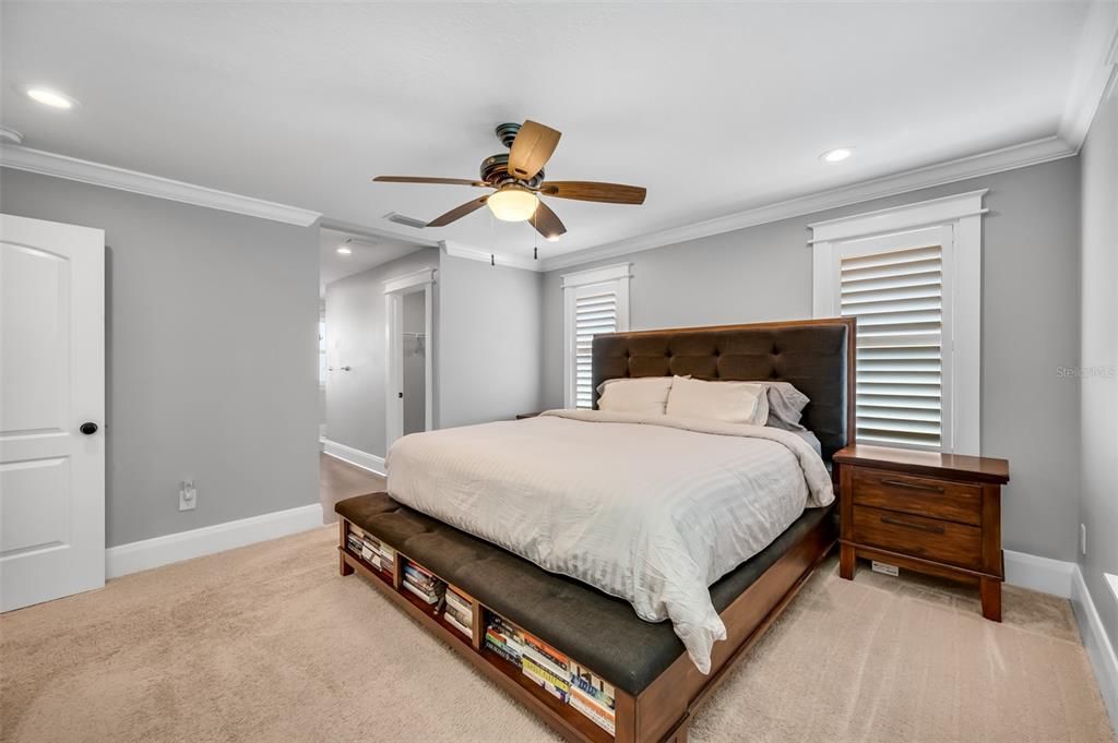 На продажу: $699,900 (3 спален, 2 ванн, 1940 Квадратных фут)