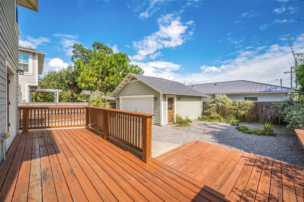 На продажу: $699,900 (3 спален, 2 ванн, 1940 Квадратных фут)