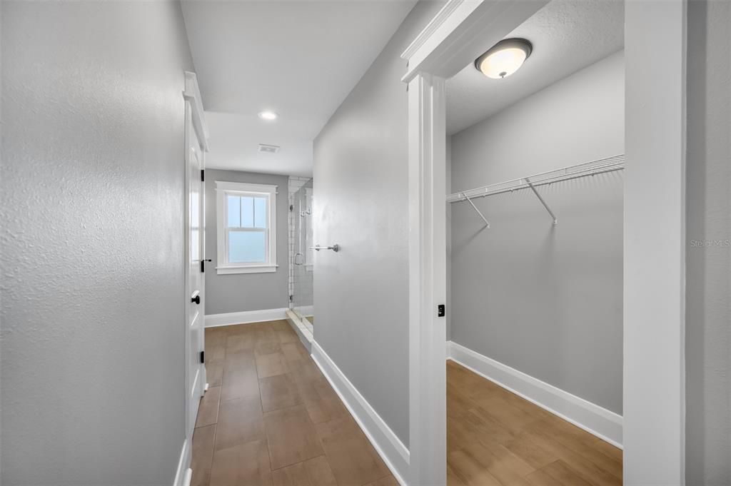 На продажу: $699,900 (3 спален, 2 ванн, 1940 Квадратных фут)