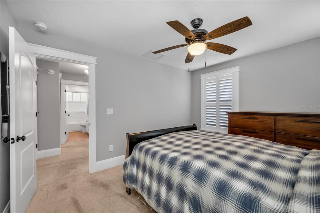 На продажу: $699,900 (3 спален, 2 ванн, 1940 Квадратных фут)