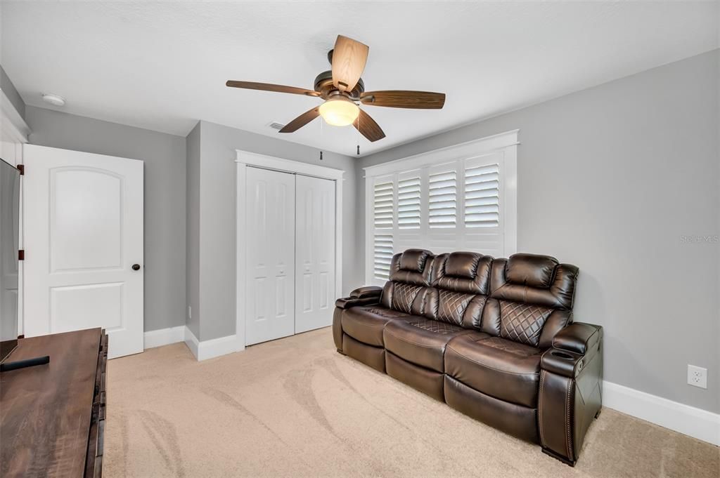 На продажу: $699,900 (3 спален, 2 ванн, 1940 Квадратных фут)