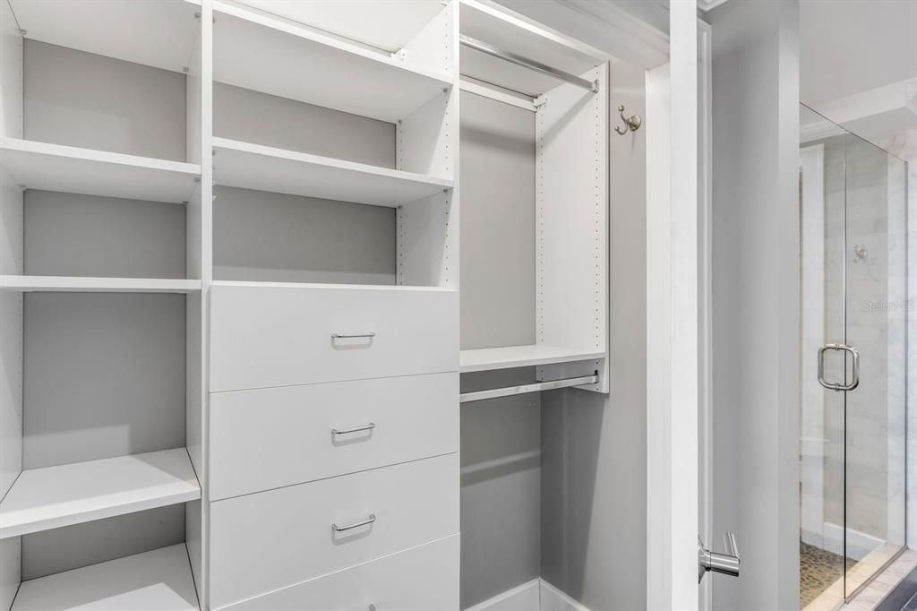 Active With Contract: $1,100,000 (2 beds, 2 baths, 1489 Square Feet)