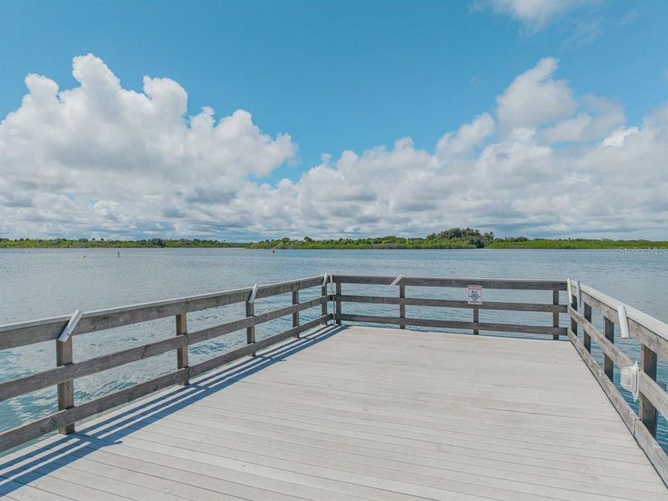 Active With Contract: $1,100,000 (2 beds, 2 baths, 1489 Square Feet)