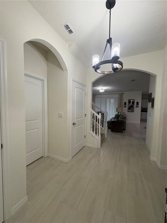 En Renta: $3,550 (4 camas, 3 baños, 2472 Pies cuadrados)