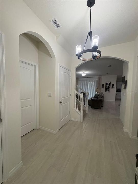 En Renta: $3,550 (4 camas, 3 baños, 2472 Pies cuadrados)