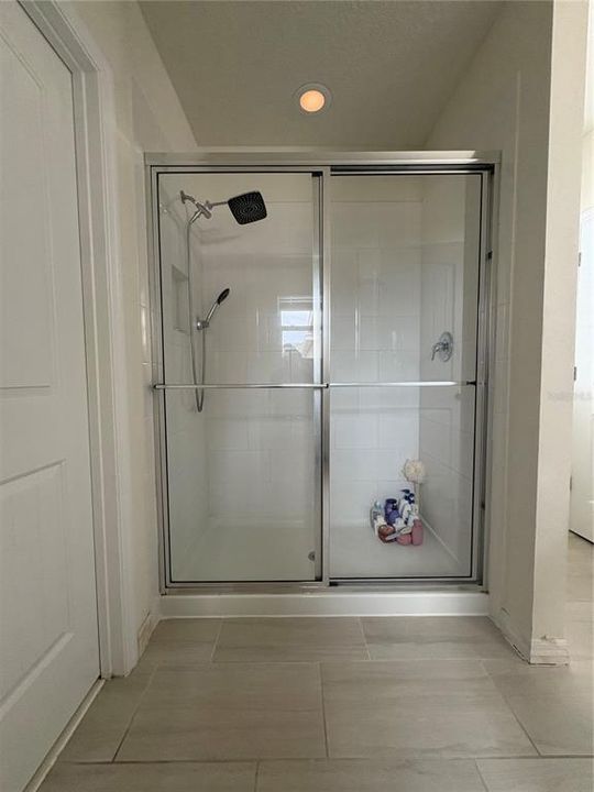 En Renta: $3,550 (4 camas, 3 baños, 2472 Pies cuadrados)