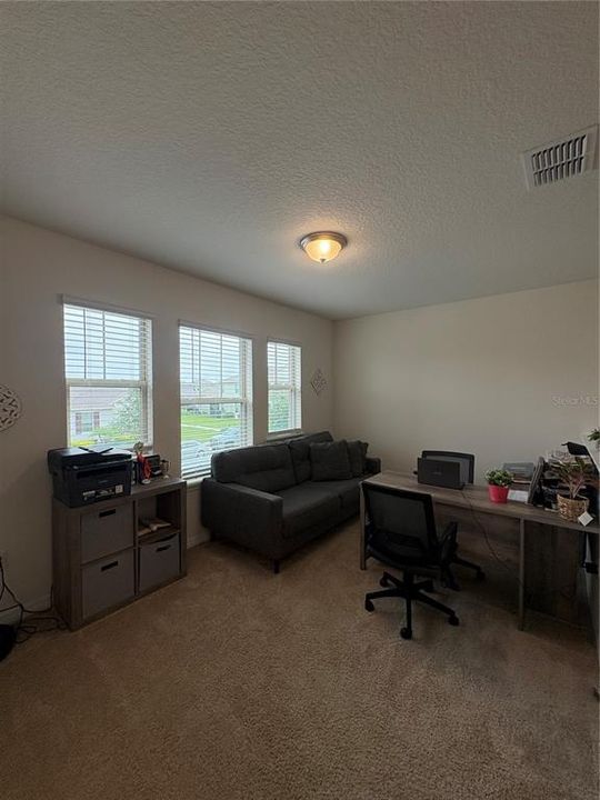 En Renta: $3,550 (4 camas, 3 baños, 2472 Pies cuadrados)