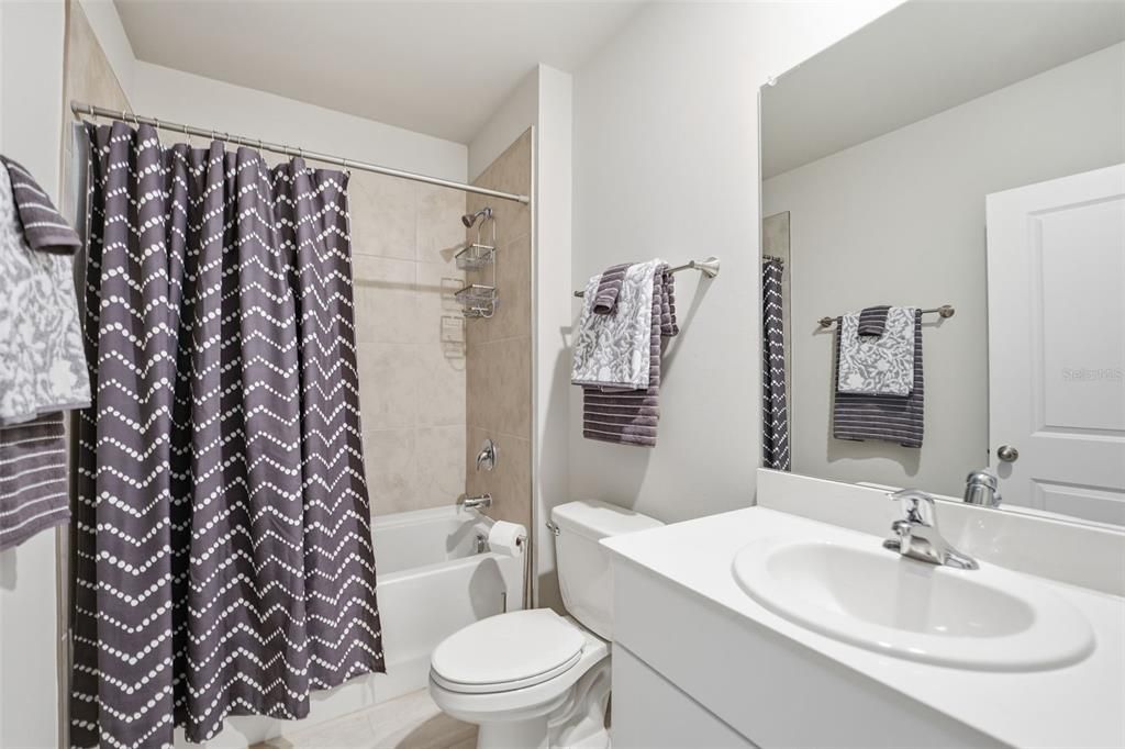 Active With Contract: $300,000 (4 beds, 2 baths, 1822 Square Feet)