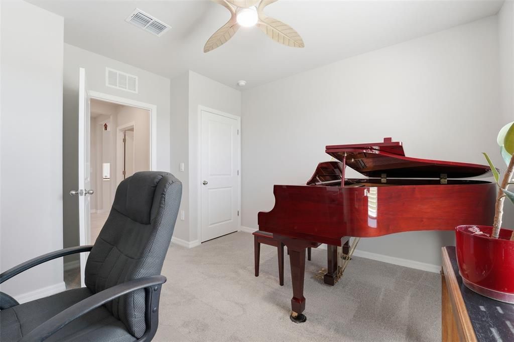 Active With Contract: $300,000 (4 beds, 2 baths, 1822 Square Feet)