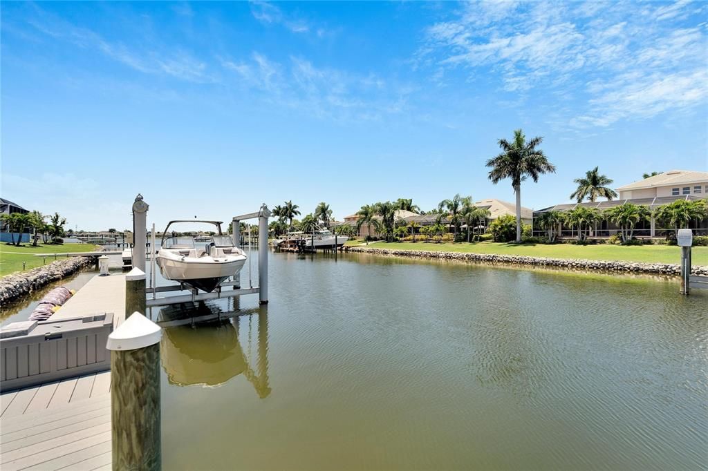 For Sale: $875,000 (4 beds, 3 baths, 3000 Square Feet)