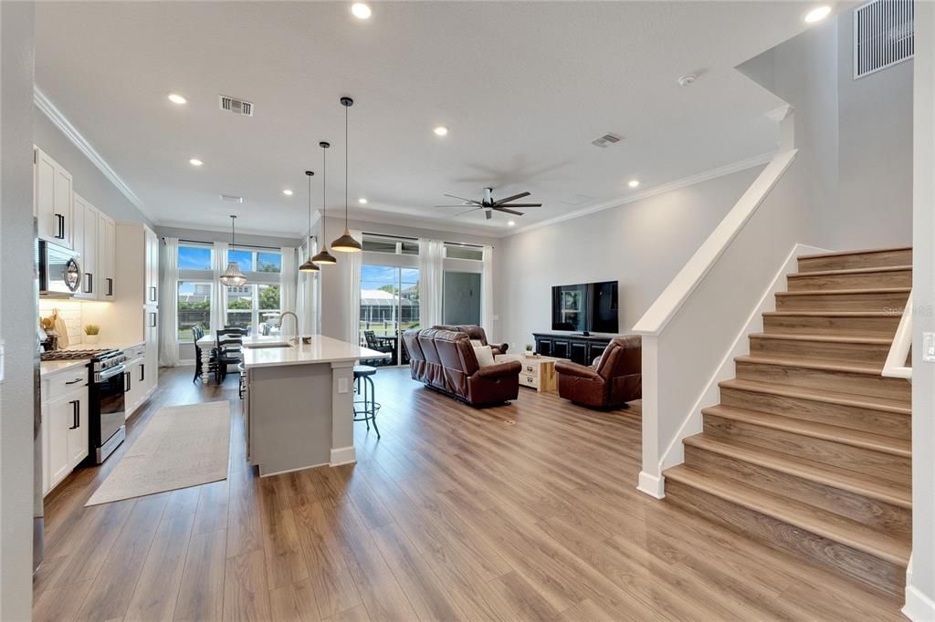 For Sale: $875,000 (4 beds, 3 baths, 3000 Square Feet)