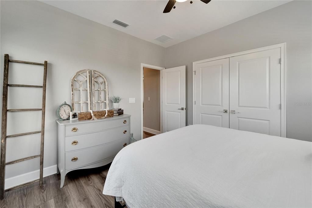 For Sale: $875,000 (4 beds, 3 baths, 3000 Square Feet)