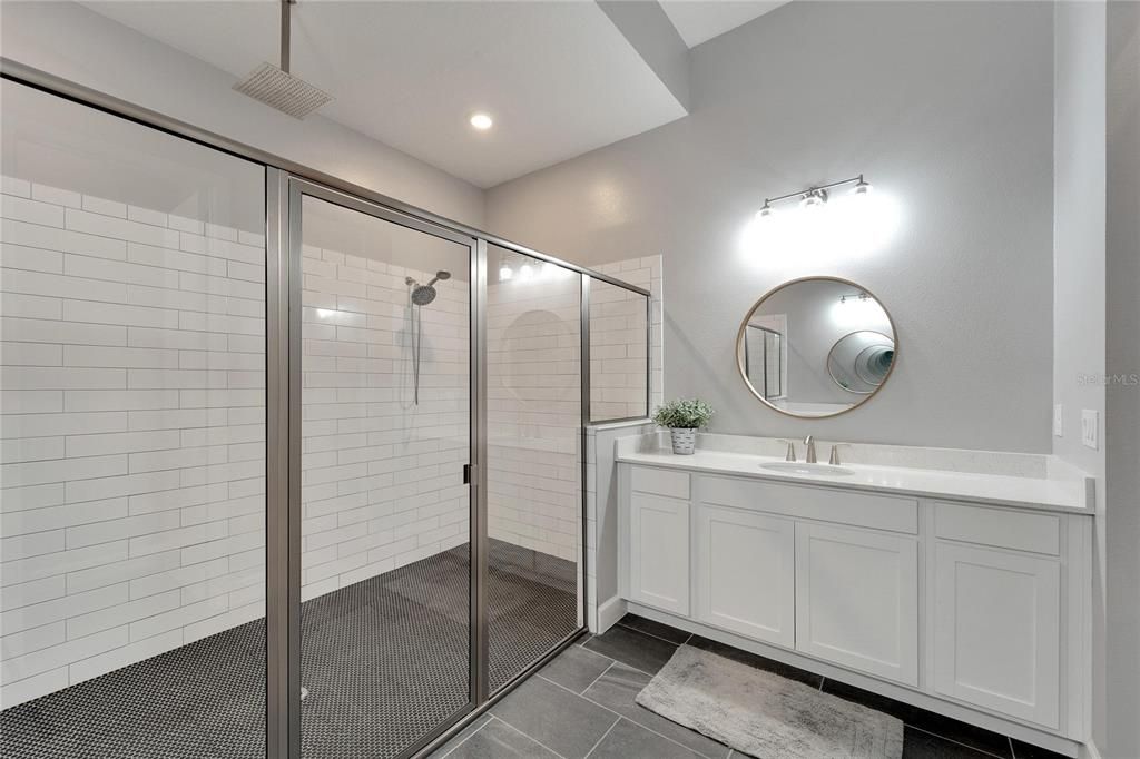 For Sale: $875,000 (4 beds, 3 baths, 3000 Square Feet)