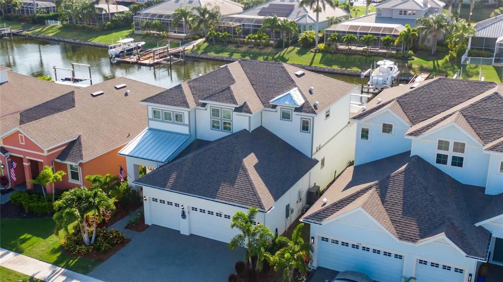 For Sale: $875,000 (4 beds, 3 baths, 3000 Square Feet)