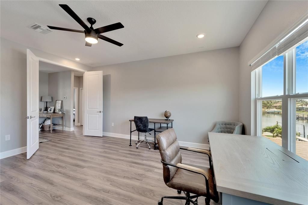 For Sale: $875,000 (4 beds, 3 baths, 3000 Square Feet)