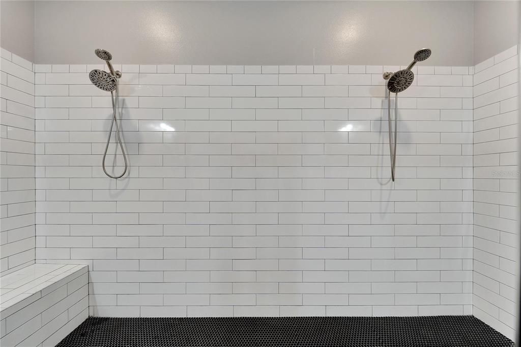 For Sale: $875,000 (4 beds, 3 baths, 3000 Square Feet)