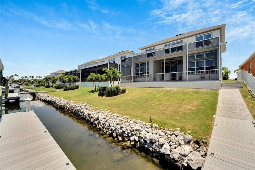 For Sale: $875,000 (4 beds, 3 baths, 3000 Square Feet)