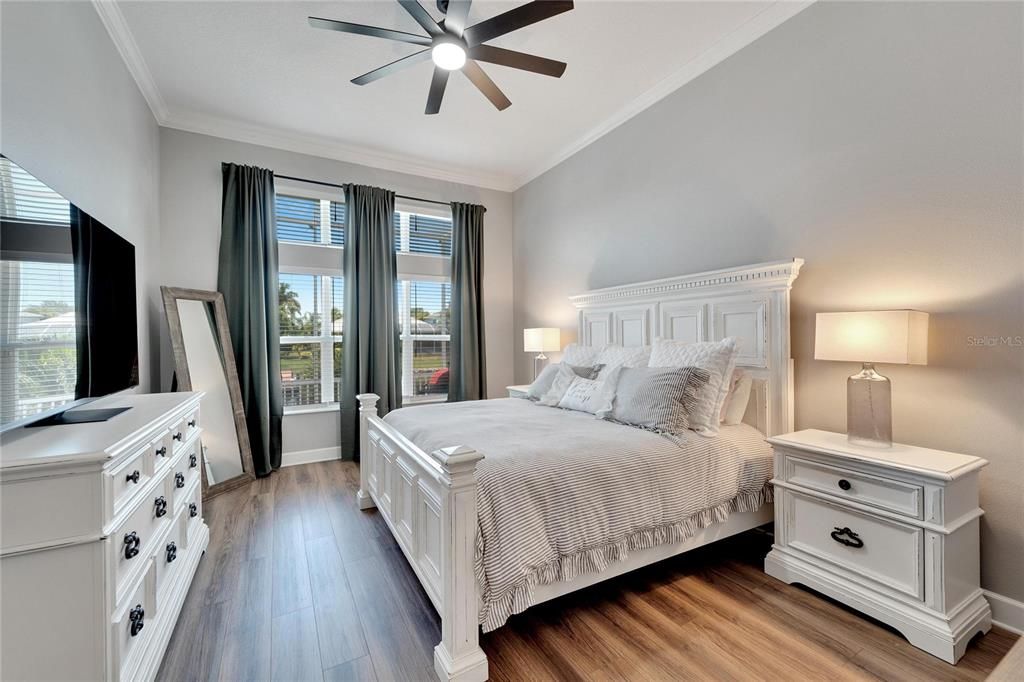 For Sale: $875,000 (4 beds, 3 baths, 3000 Square Feet)