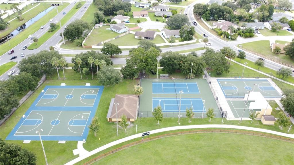 待售: $510,000 (6 贝兹, 0 浴室, 2580 平方英尺)