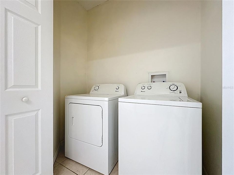 待售: $510,000 (6 贝兹, 0 浴室, 2580 平方英尺)