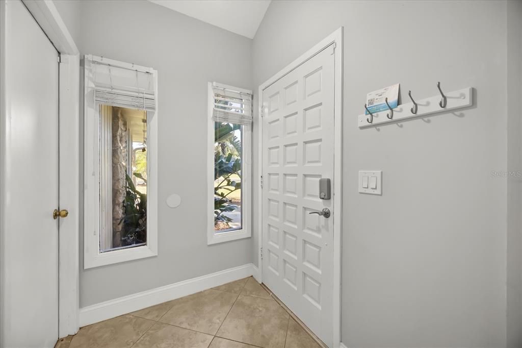 待售: $578,000 (4 贝兹, 2 浴室, 2268 平方英尺)