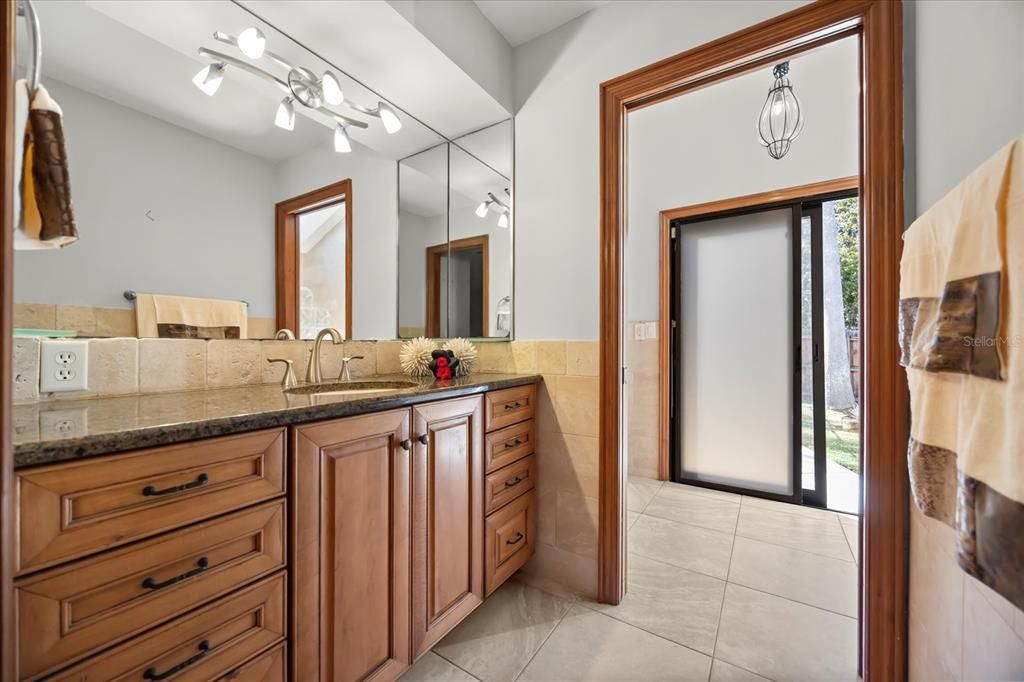 待售: $578,000 (4 贝兹, 2 浴室, 2268 平方英尺)