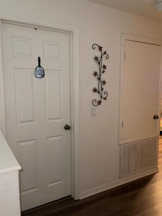 For Rent: $3,500 (5 beds, 3 baths, 2351 Square Feet)