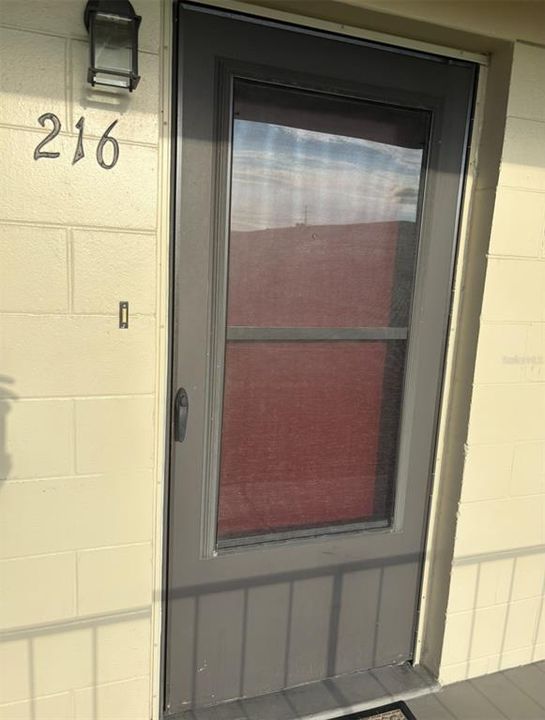 出租: $900 (1 贝兹, 1 浴室, 588 平方英尺)