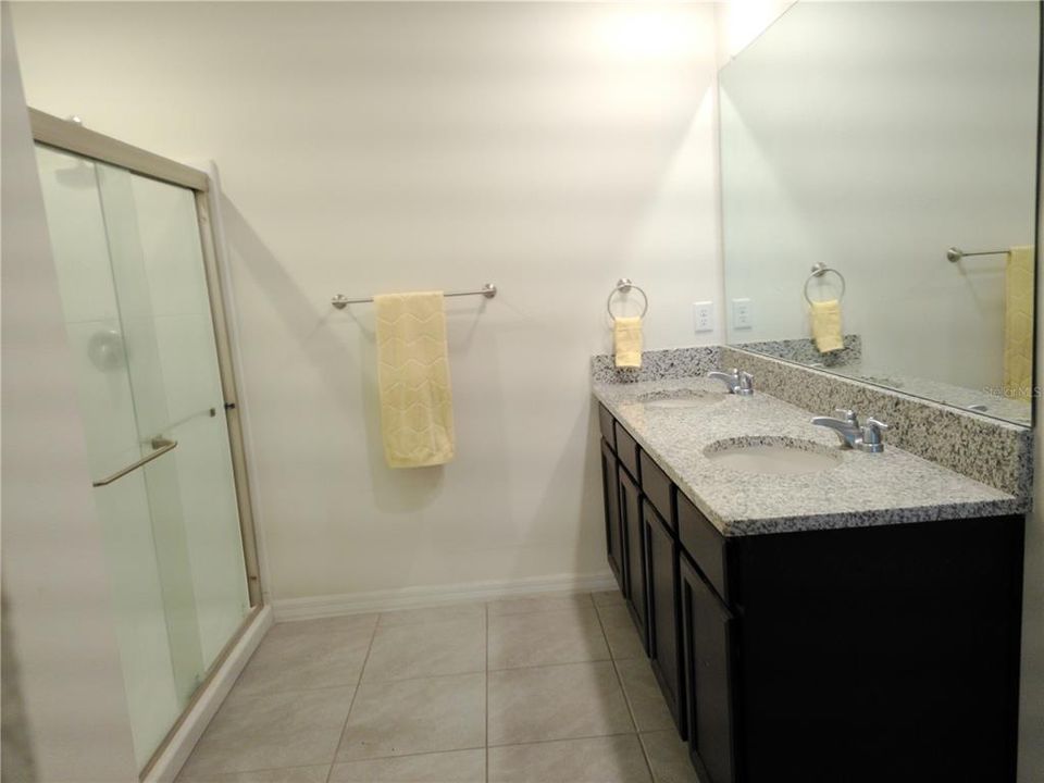 待售: $314,000 (3 贝兹, 2 浴室, 1725 平方英尺)